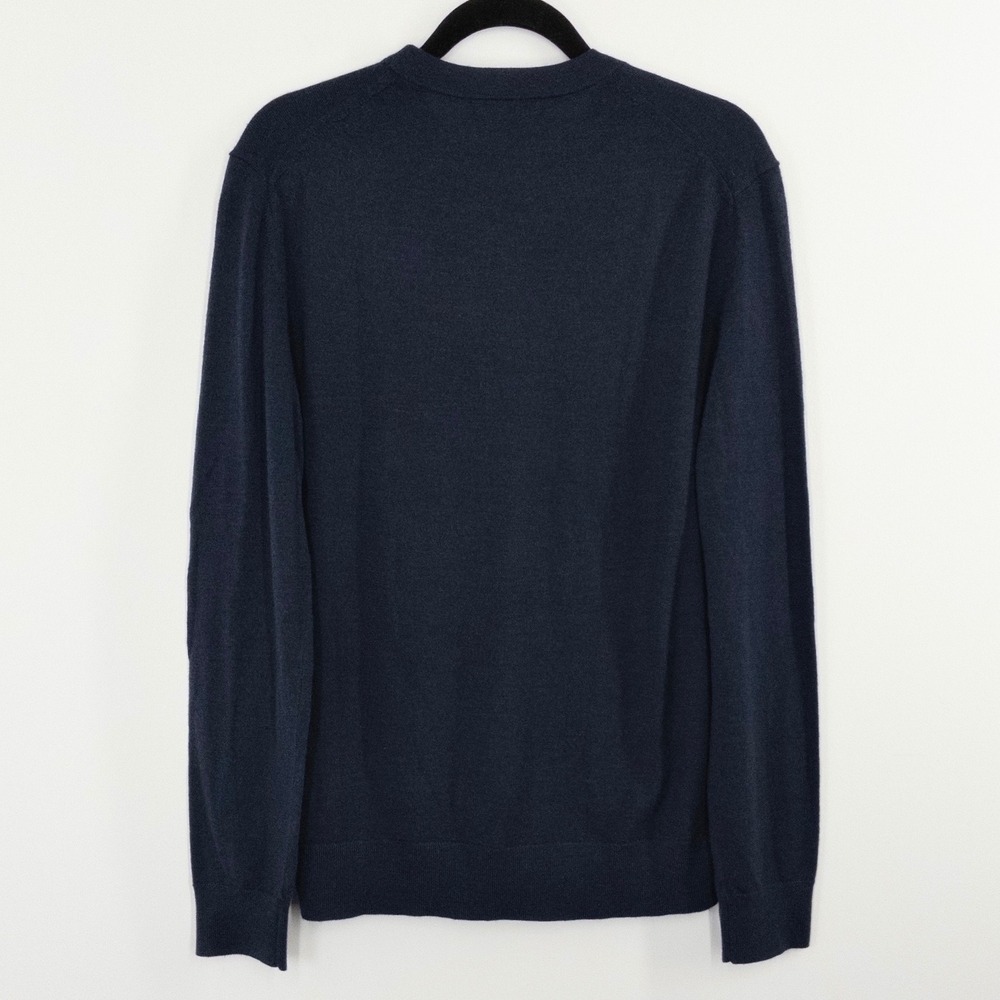 Banana Republic Merino Wool Sweater Men's Medium Navy Crew Neck Lightweight NWT - Picture 2 of 8